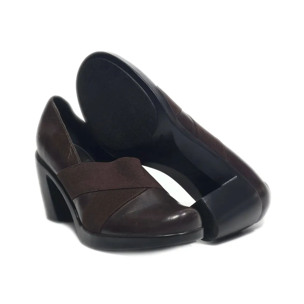 Dansko Mid-Heel Shoes Leather Brown Colour For Women