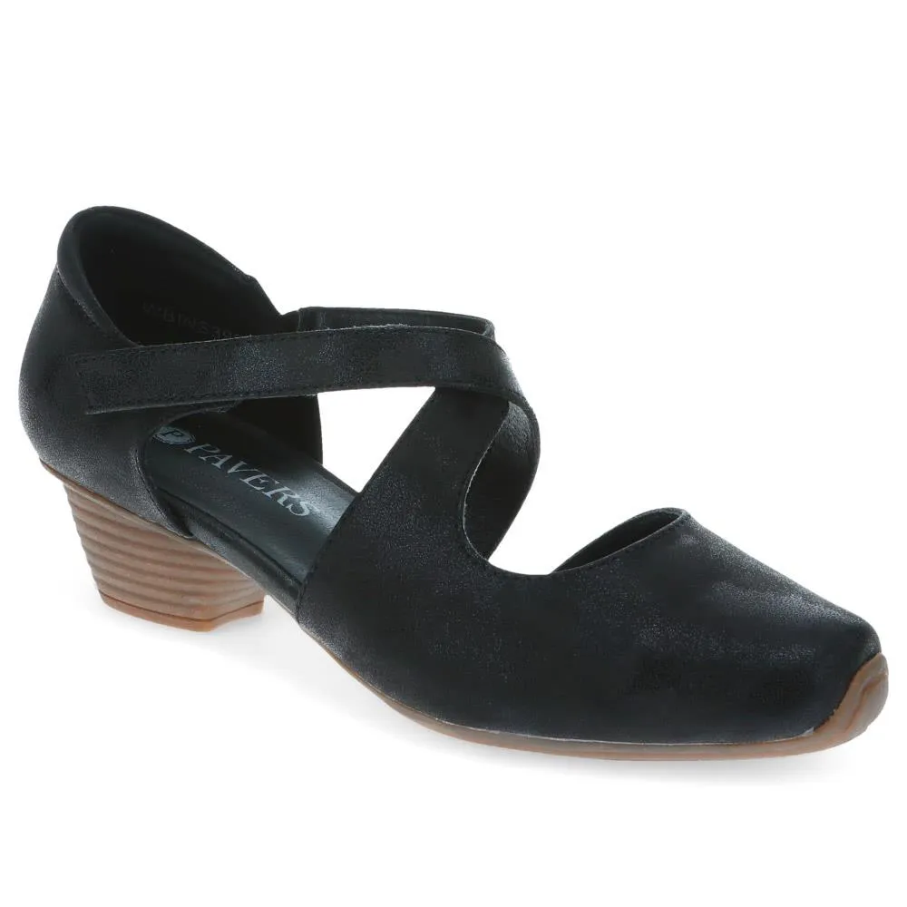 Low-Heeled Court Shoes  - WBINS39078 / 325 127