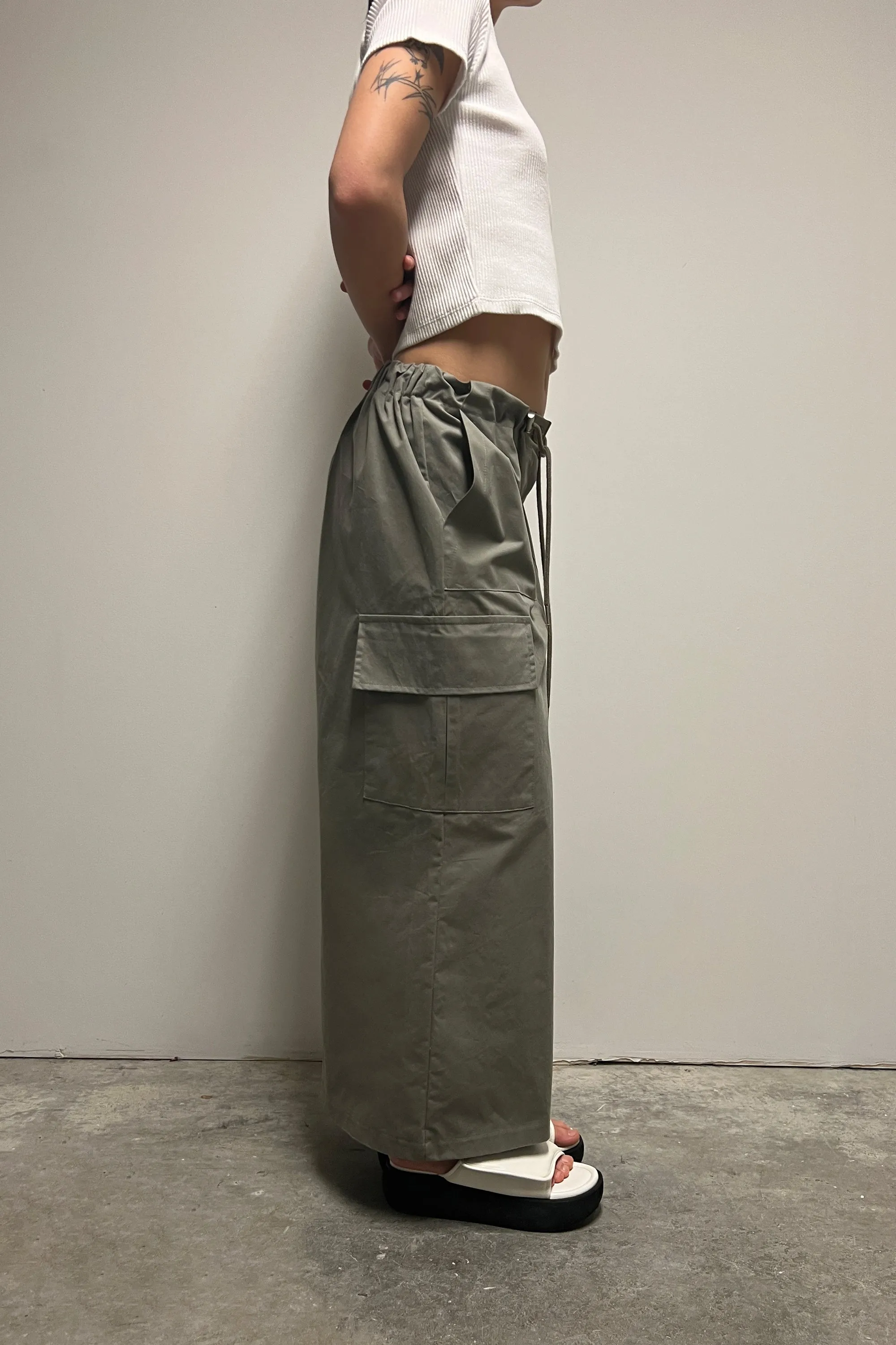 MIDI CARGO SKIRT