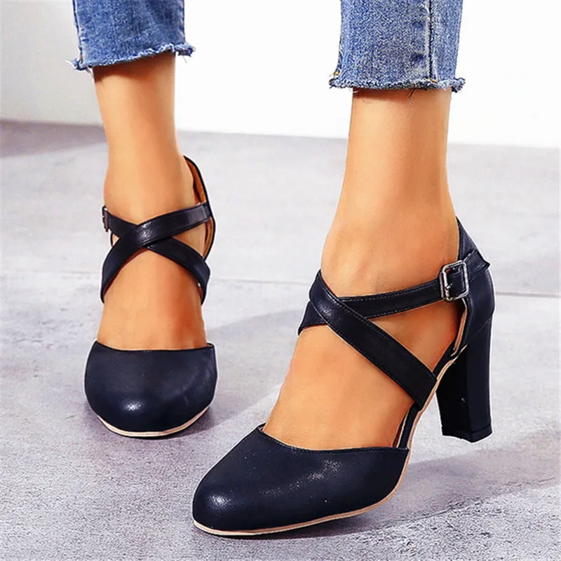 Women closed toe crisscross buckle strap chunky heels