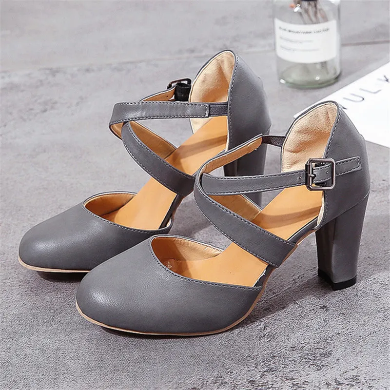 Women closed toe crisscross buckle strap chunky heels