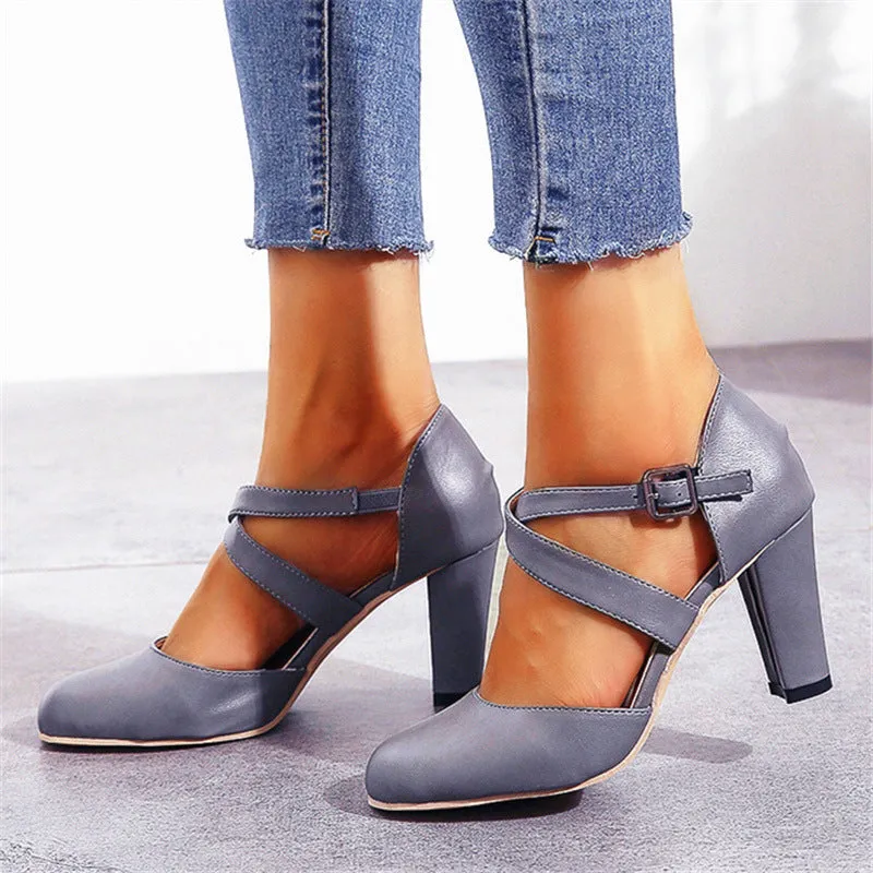 Women closed toe crisscross buckle strap chunky heels